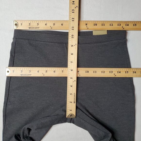 Chicos Womens Size 4 NWT Fabulously Slimming Ankle Length Leggings Gray - Picture 9 of 10